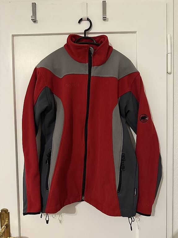 Jacken: Fleece Mammut Jacke L – Gebraucht aus Basel von momo.st