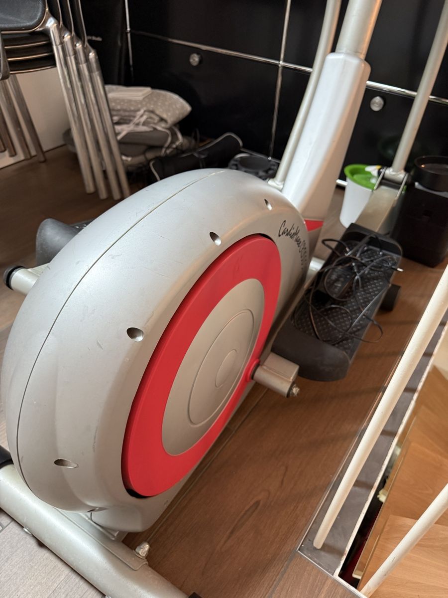 Hometrainer: Crosstrainer Maxxus Cross 100 silber gute Zustand – Usato da Hünenberg venduto da NadiaRa 2