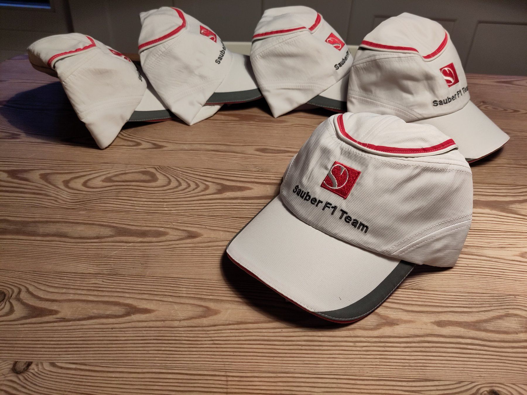 Altro in  Abbigliamento & Accessori: Sauber F1 Team CAP – Nuovo e nell'imballaggio originale da Lenzburg venduto da Zilti87 1