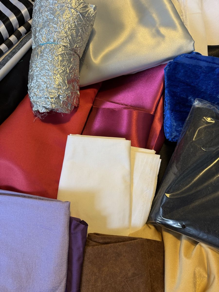 Tessuti: Fasnachststoffpaket – Nuovo (secondo la descrizione) da Schaffhausen venduto da jki_62bp 9
