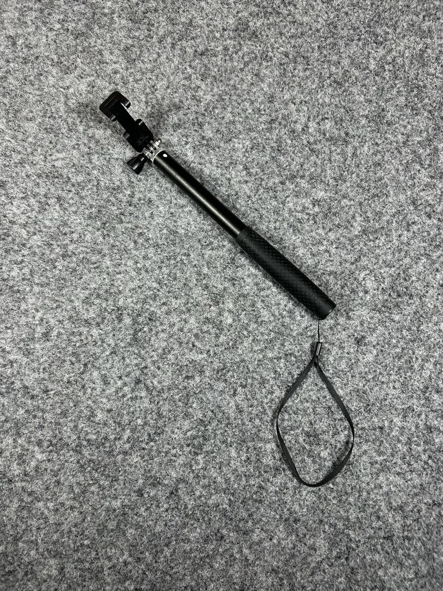 Stative & Stativköpfe: Selfie stick good quality 90cm – Neu (gemäss Beschreibung) aus La Sagne NE von Matlasape