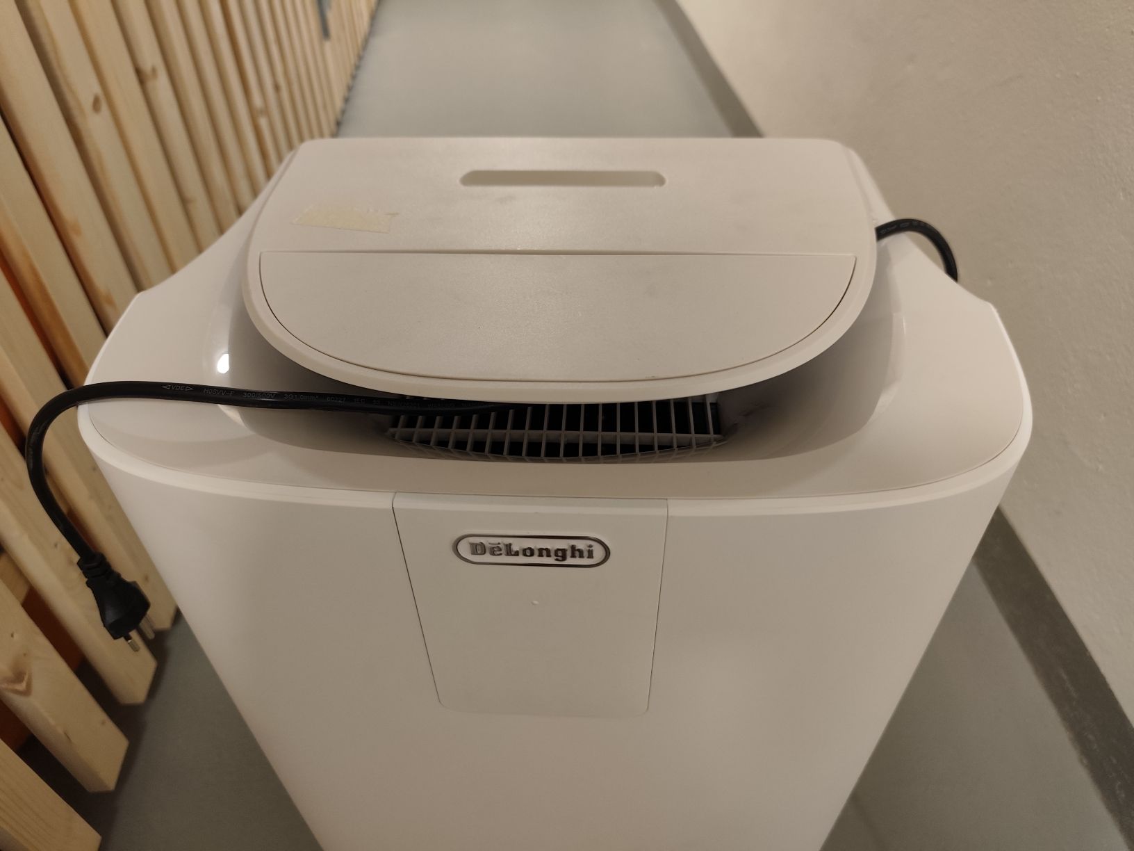 De'Longhi Climatiseurs: DeLonghi PAC AP98 GentleJet Air Conditioner – Défectueux à Zollikofen par okjass 1
