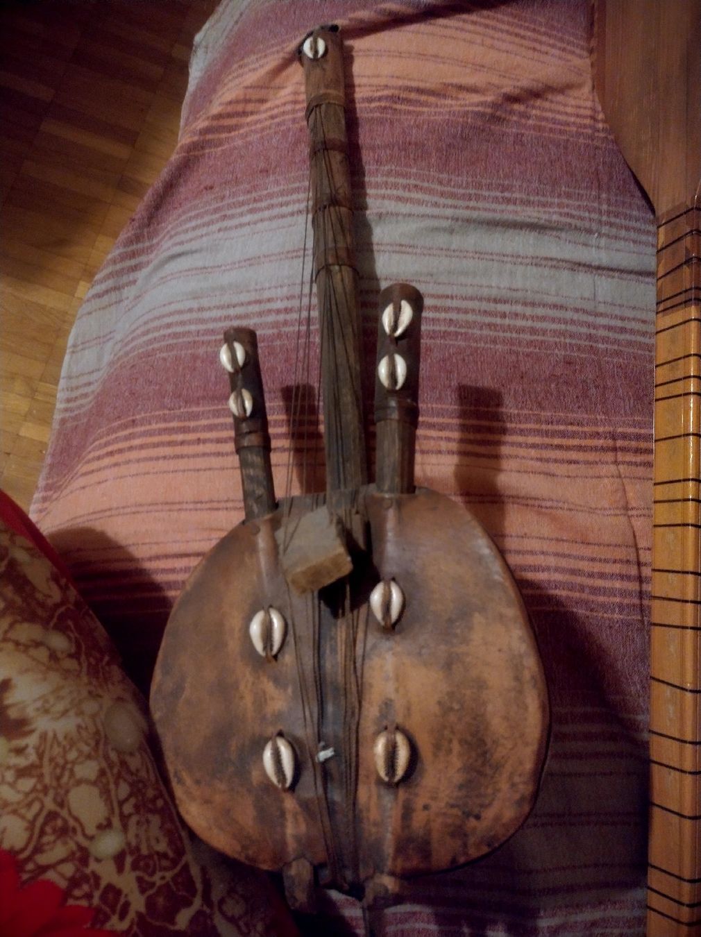 Musikinstrumente: West- Afrikanisches Instrument Kora – Gebraucht aus Zürich von Modjbul