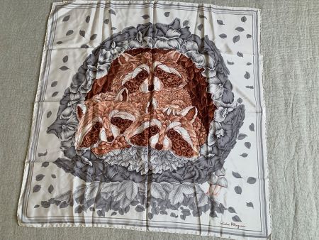 Salvatore Ferragamo Seidentuch, Vintage 85 x 85 cm
