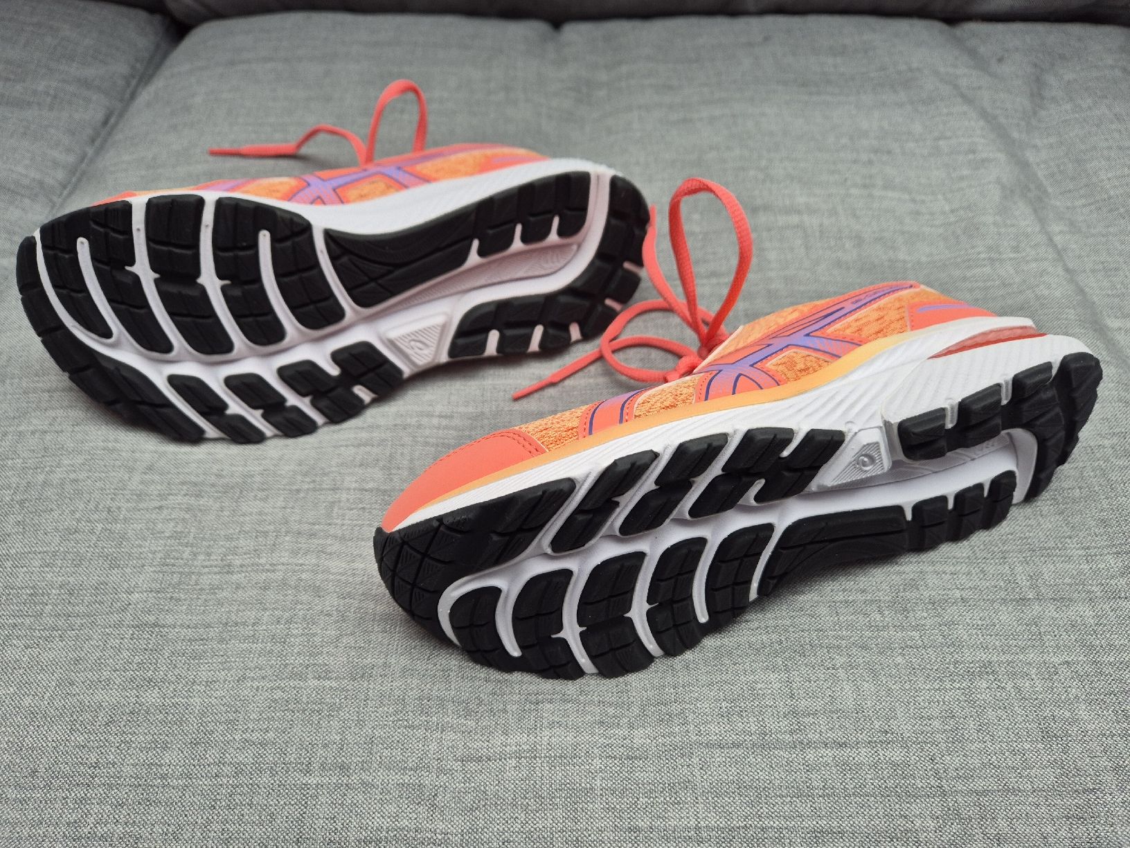 Asics Scarpe da uomo: Kinder Laufschuh ASICS neu – Nuovo (secondo la descrizione) da Baden venduto da Family_in_Baden 1