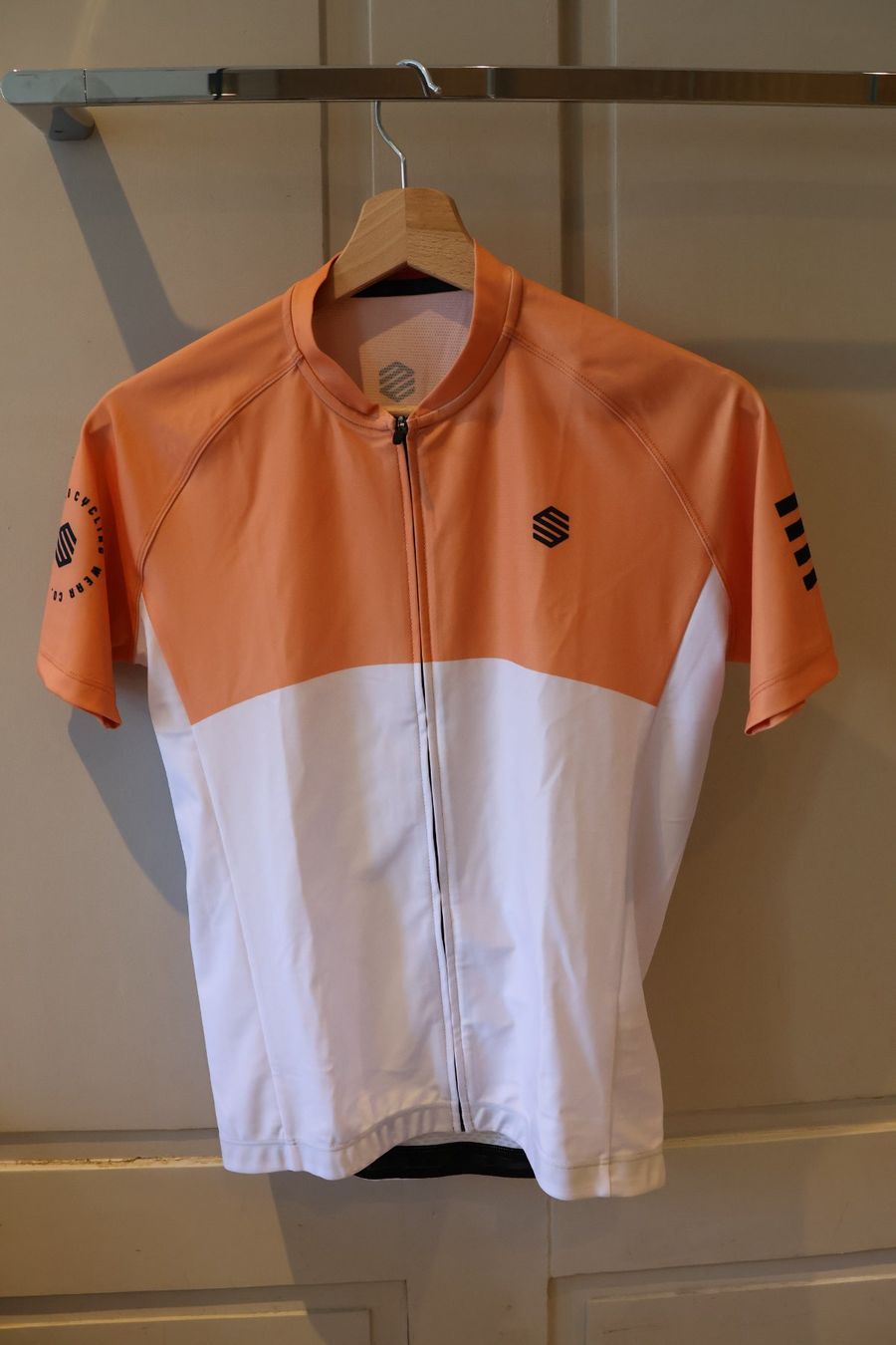Leibchen & Hosen: Neues Siroko Velotrikot – Neu (gemäss Beschreibung) aus Winterthur von jul_v9wx