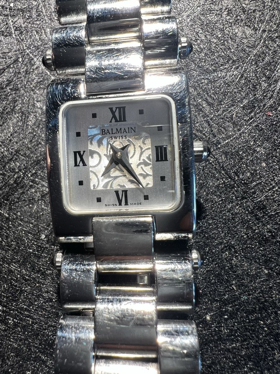 Balmain Orologi: Balmain Uhr – Usato da Laufen venduto da groove60