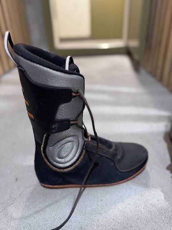 Scarpe da uomo: Garmont Voodoo 75mm Telemark Schuhe – Usato da Worb venduto da McTschopp 4