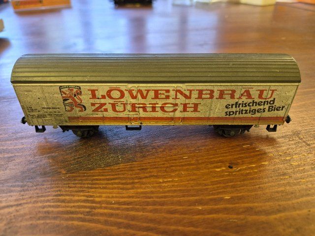 Modellini di ferrovie: Bier Eisenbahnwagen Brauerei Löwenbräu – Usato da St.Gallen venduto da Stocken64 1