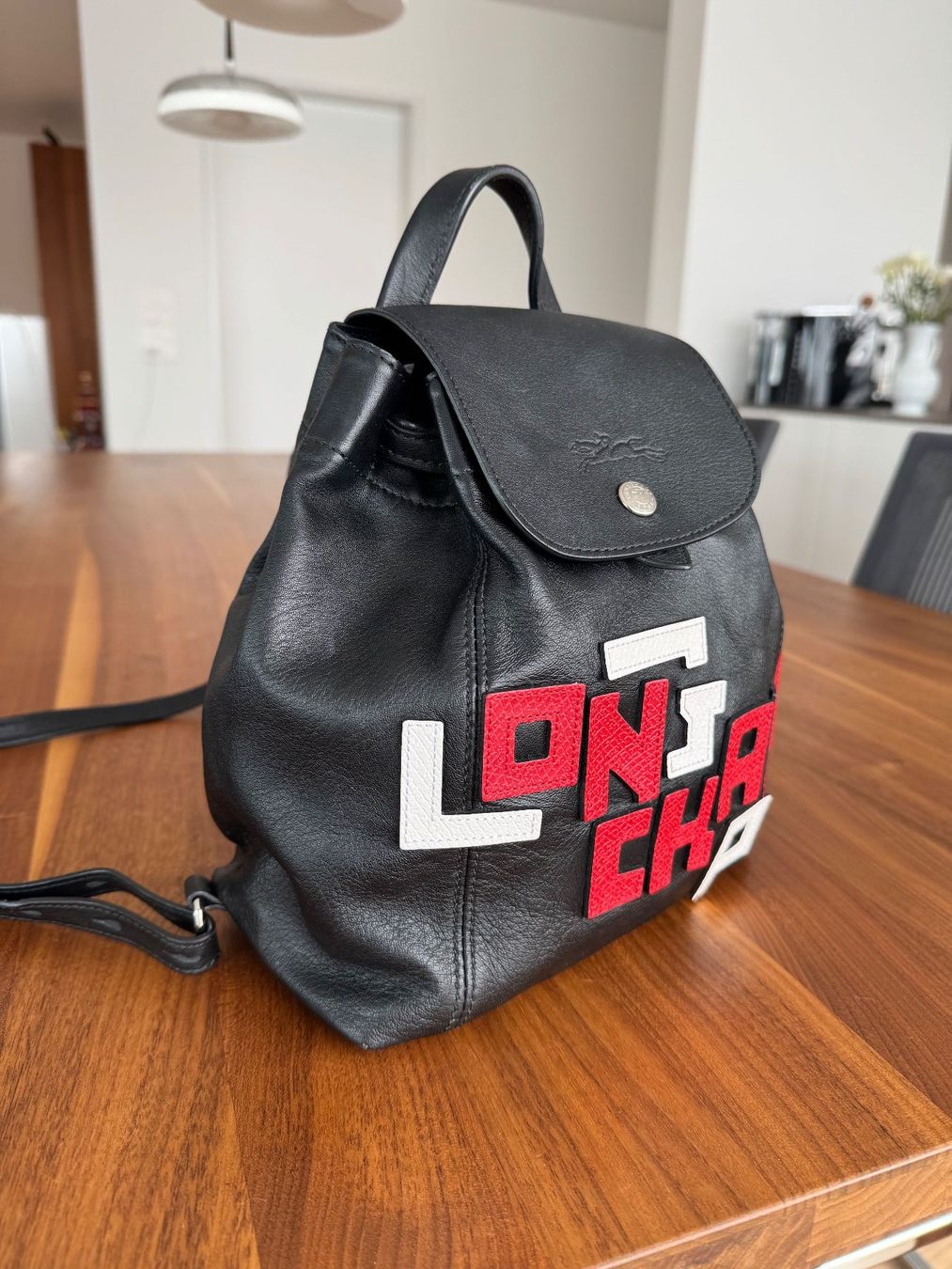 Zaini: Longchamp Leder Rucksack Logo Patch Limited – Usato da Cham venduto da Maya.B. 1