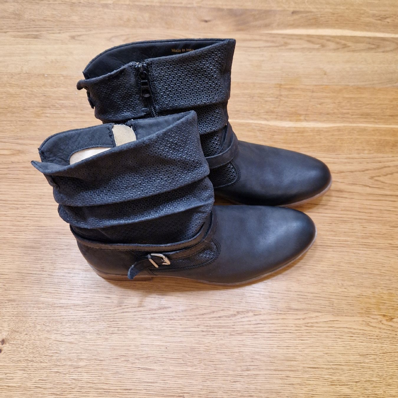 Chaussures femmes: Stiefelette Grösse 40 – Neuf (Voir description) à Siebnen par Nice_meis