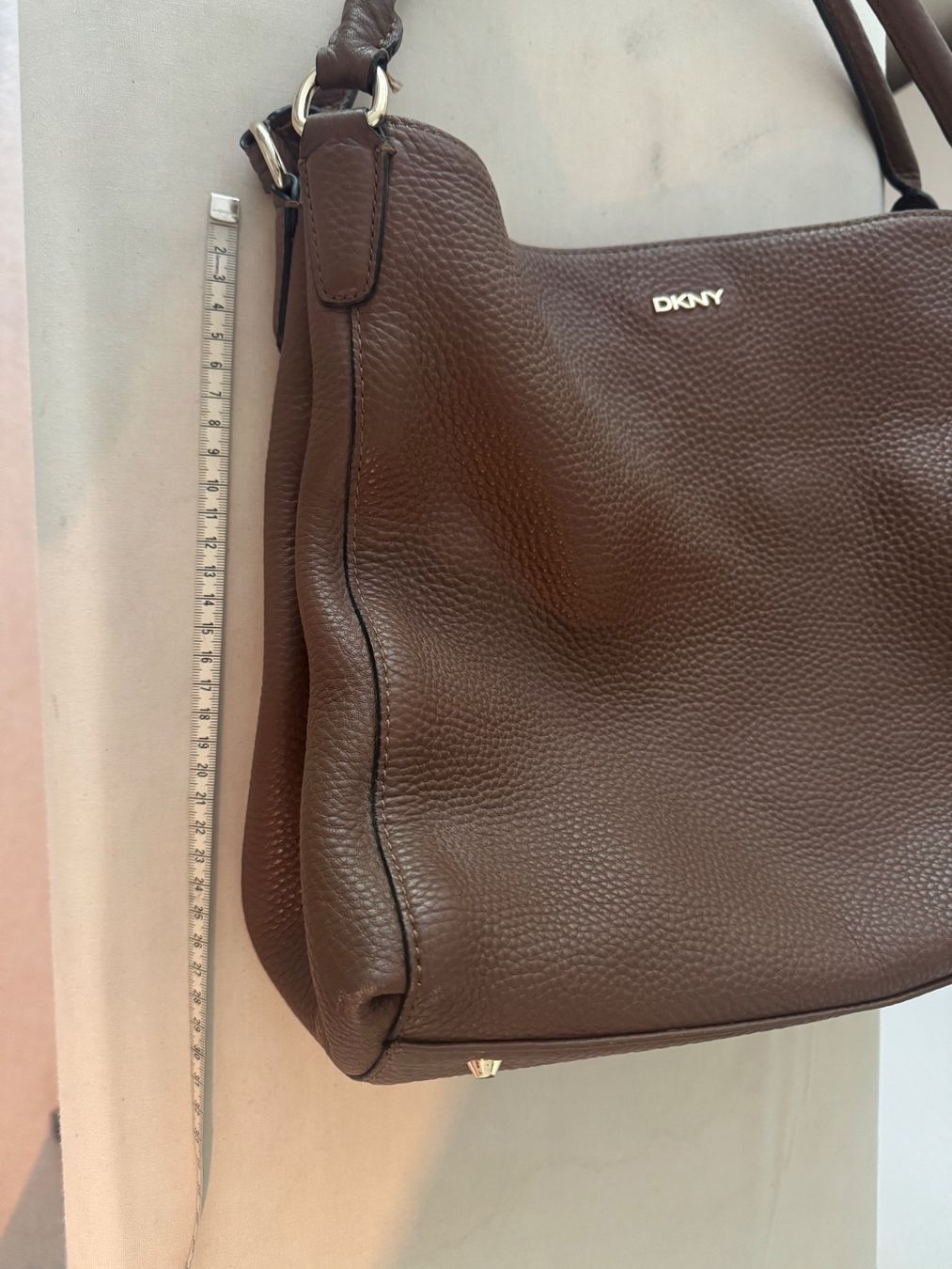 DKNY Borse da donna: Cognac braune Tasche von DKNY – Usato da Binz venduto da kratzer01 5
