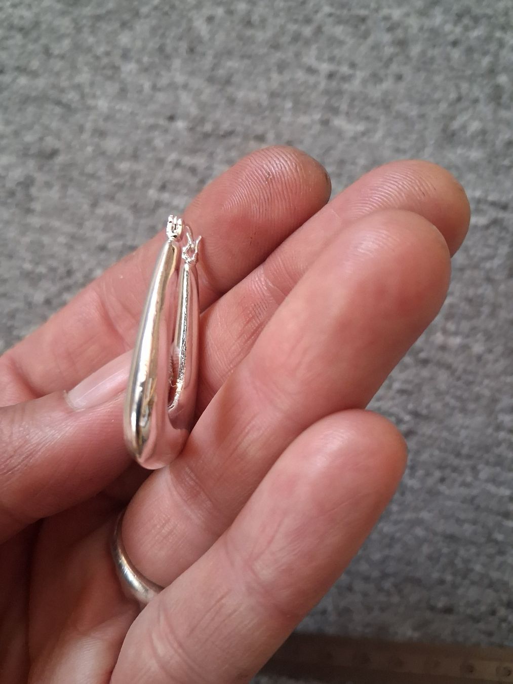 Boucles d'oreille: Einzelner Ohrring 925 Silber Dreiecksform – D'occasion à Wald ZH par e8e 3