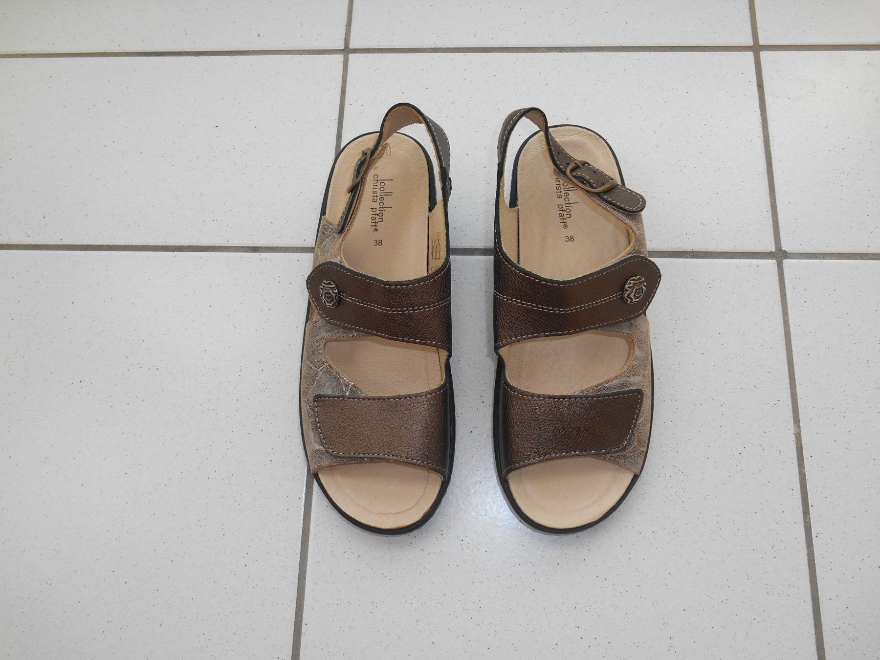 Scarpe da donna: Collection Christa Pfaff Sandale Grösse 38 – Nuovo (secondo la descrizione) da Basel venduto da chien008 1