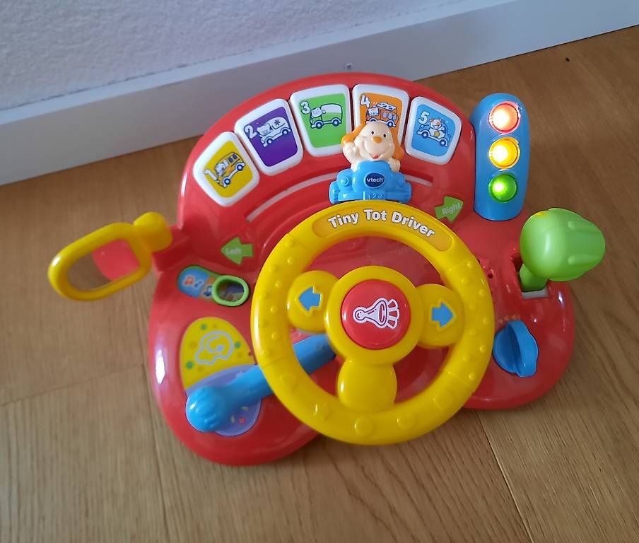 Vtech Giocattoli: VTec Tiny Tot Driver - British English – Usato da Belp venduto da lol_7fcm 2