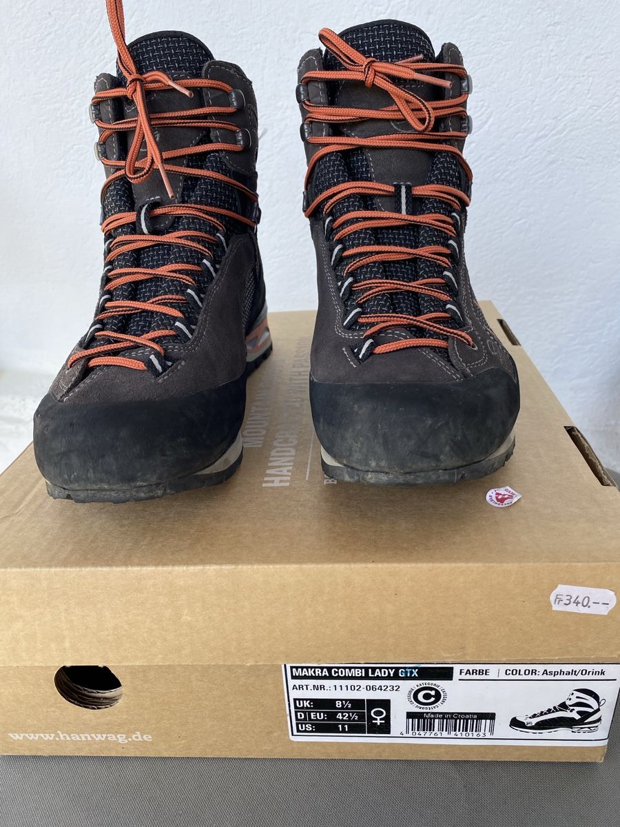 Scarpe da donna: Hanwag Wanderschuhe 42,5 – Usato da Zürich venduto da Dada100