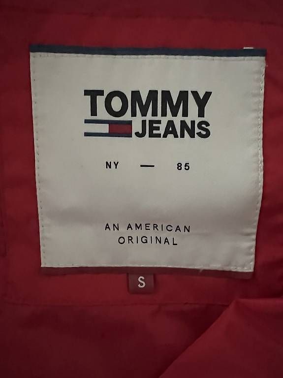 Tommy Hilfiger Jacken: Neu: Tommy Hilfiger Windbreaker Grösse S – Neu (gemäss Beschreibung) aus Zürich von Jes_4 3