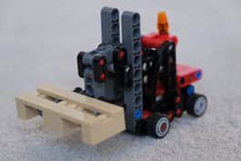 Lego Technic set 30655 Gabelstapler mit Palette Transpalette