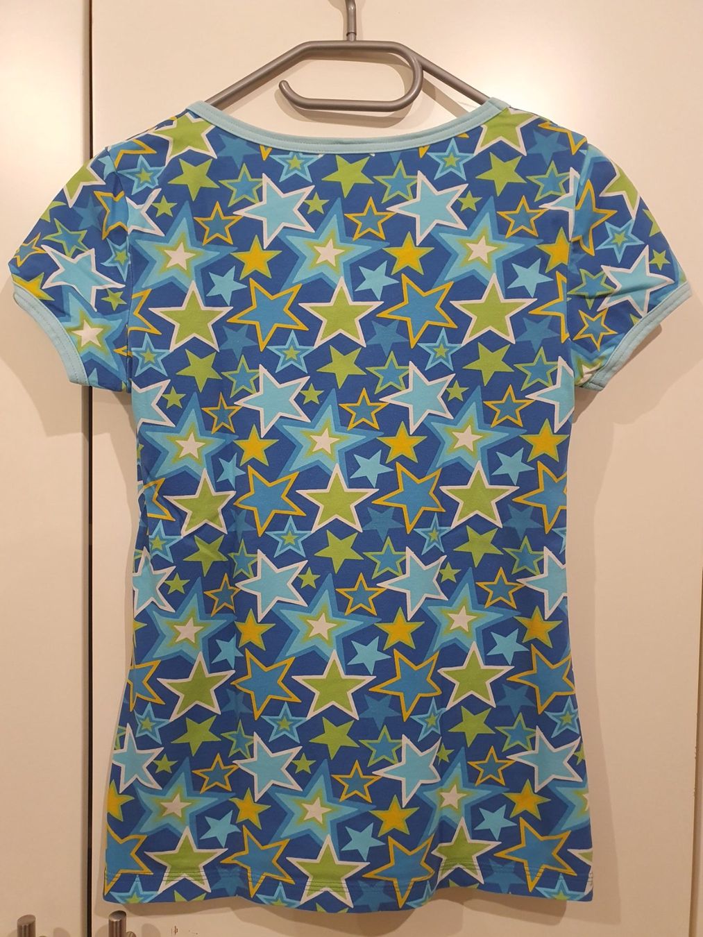 T-shirts: Babauba Handmade Tshirt Gr. S, Sterne – D'occasion à Heinrichswil par frankie19860 1