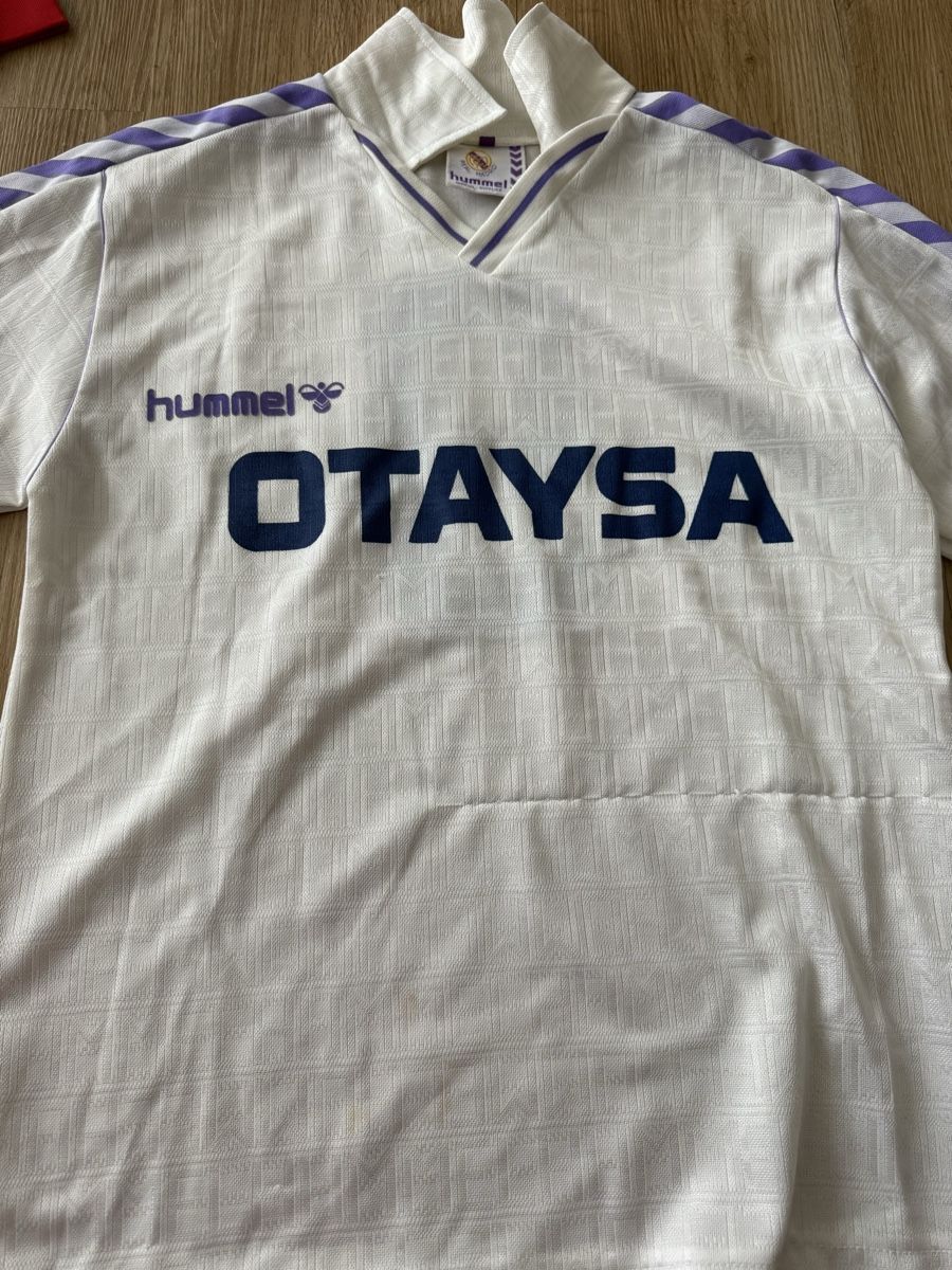 Canottiere & Pantaloni: Originales Real Madrid-Trikot 1990/91 – Nuovo (secondo la descrizione) da Arch venduto da Baloo11