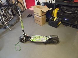 DEFEKT UberScoot S300 E-Scooter für Bastler mit Lader 
