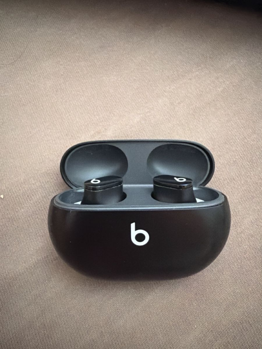 Beats Cuffie: Écouteurs sans fil Beats Studio Buds noir – Usato da Champlan venduto da florentinasaitovic