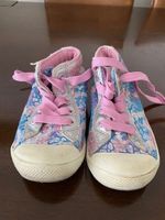 Herzige Sneakers Turnschuhe Grösse 25