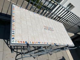Italienischer Eisen-Mosaiktisch mit 4 Stühlen