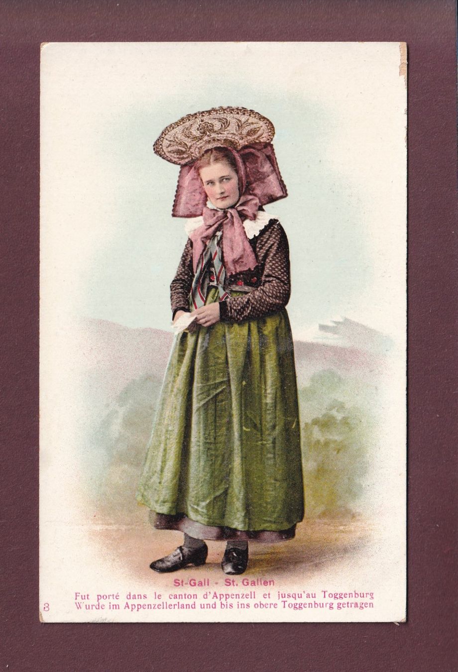 Cartoline postali: ST. GALLEN - Tracht – Usato da Pully venduto da nicecards