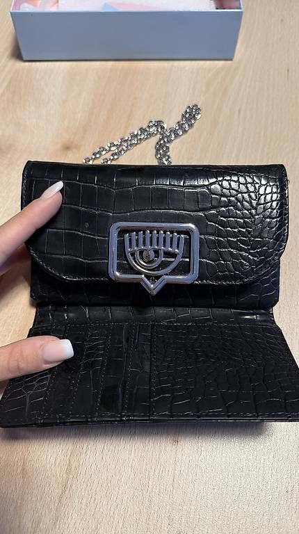 Borse da donna: Pochette Chiara Ferragni – Usato da  venduto da  3