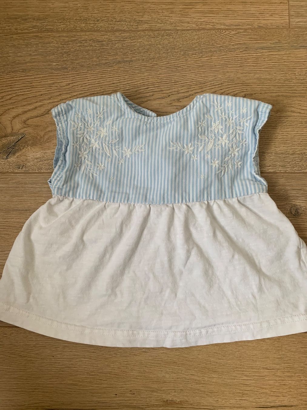 C&A Camicette, T-shirt & Top: Baby Oberteil Grösse 80 – Usato da Ebikon venduto da Dorfschmid