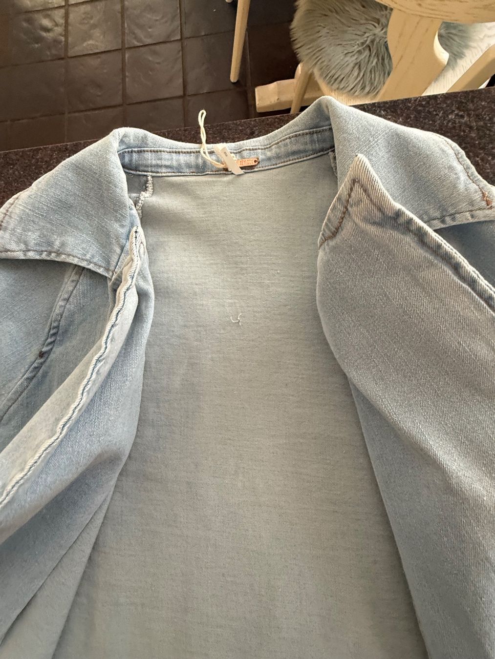 Giacche: Jeansjacke hellblau Grösse S neuwertig – Usato da steinen venduto da Nayabloom84 2