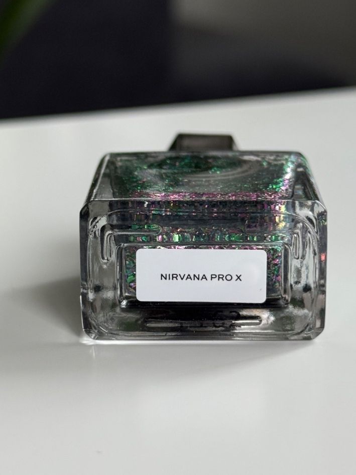 Smalto per unghie: Mooncat - Nirvana Pro X - Grün Rosa Flake Nagellack – Usato da Zürich venduto da strelitziakiwi 2