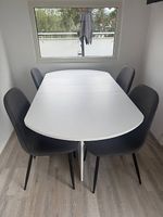 Table de cuisine pliante avec 4 chaises