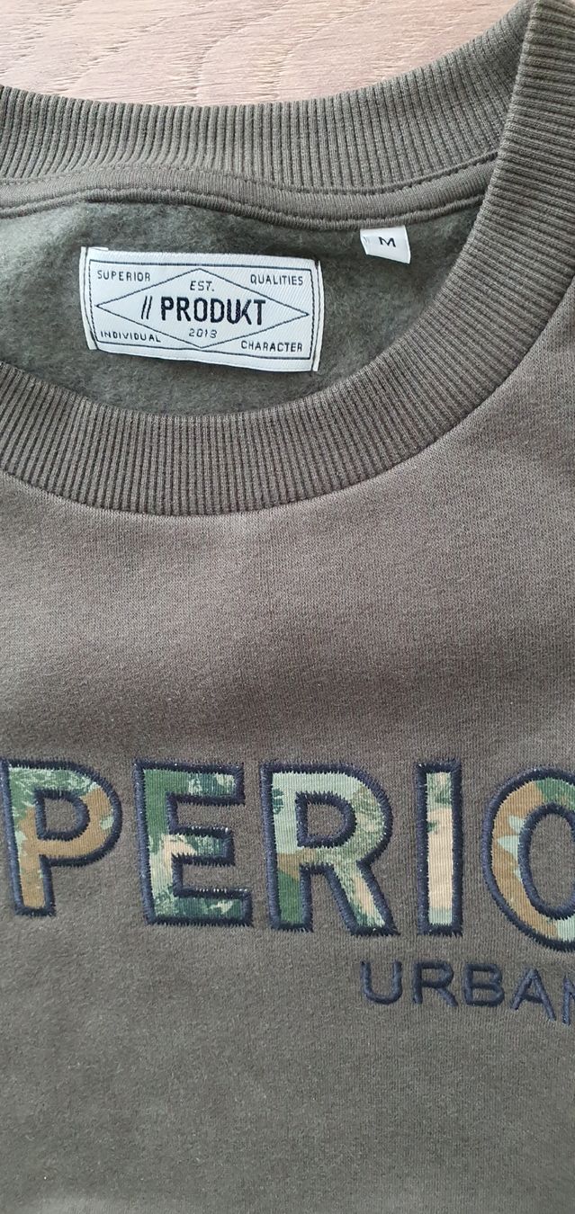 Maglioni & Felpe: ungetragener Superior Pulli Gr M Olive – Usato da Möriken AG venduto da mar_p8vr 1