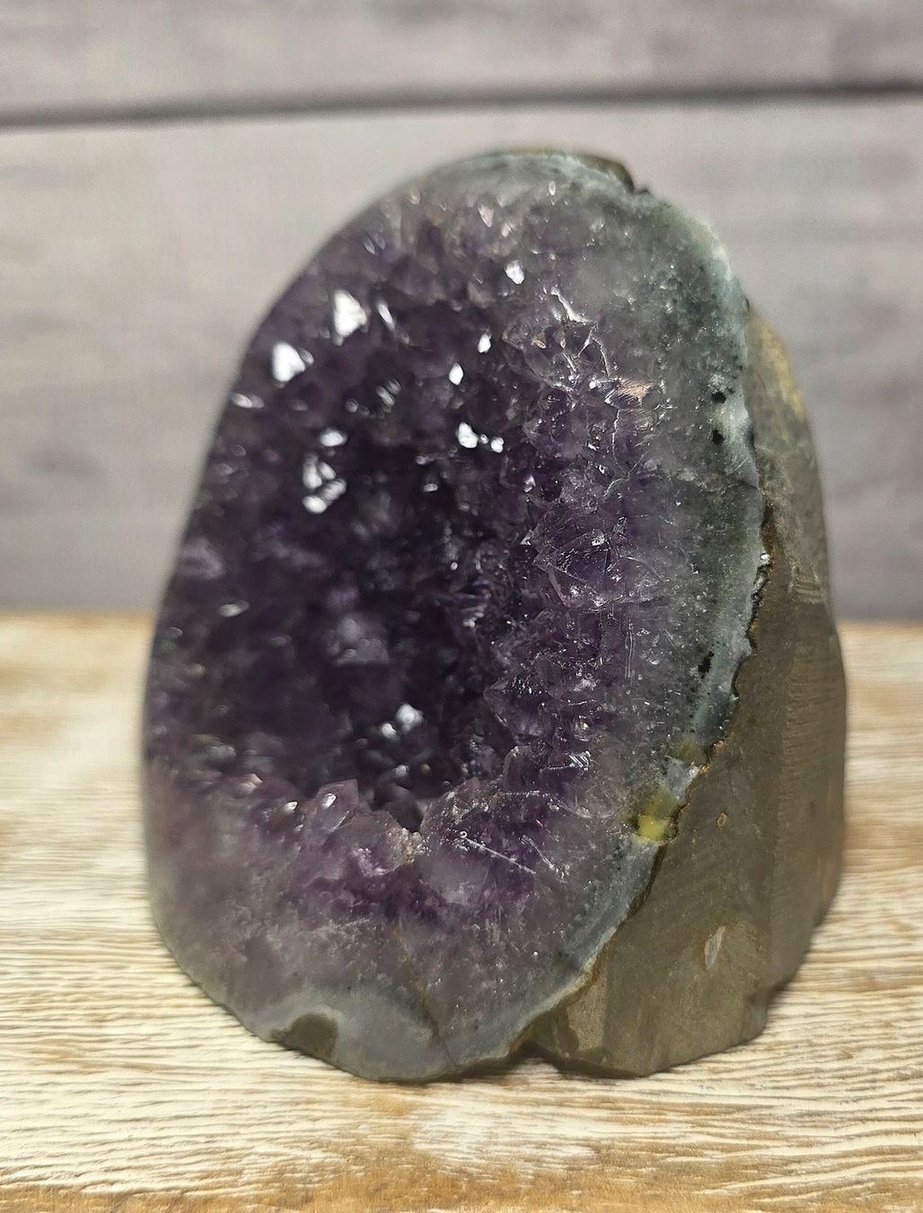 Minerali & Pietre curative: Amethyst Stufe 795g – Nuovo e nell'imballaggio originale da Matzingen venduto da Shay_Crystalz 1