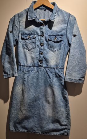 Jeanskleid im Hemd-Stil, Grösse S oder Grösse 156/176