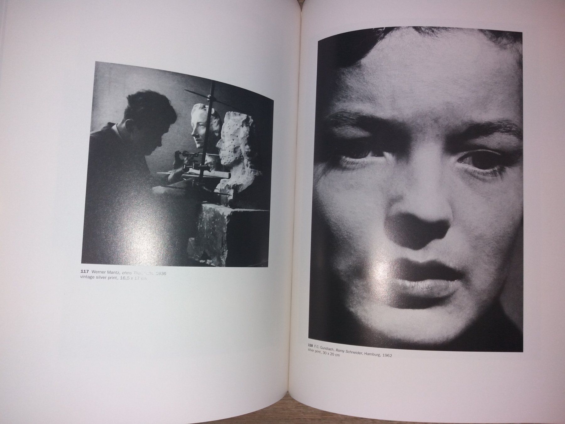 Livres: FOTOKLASSIK robert frank strömholm walker evans kippenberger – D'occasion à Welschenrohr par Regool 5