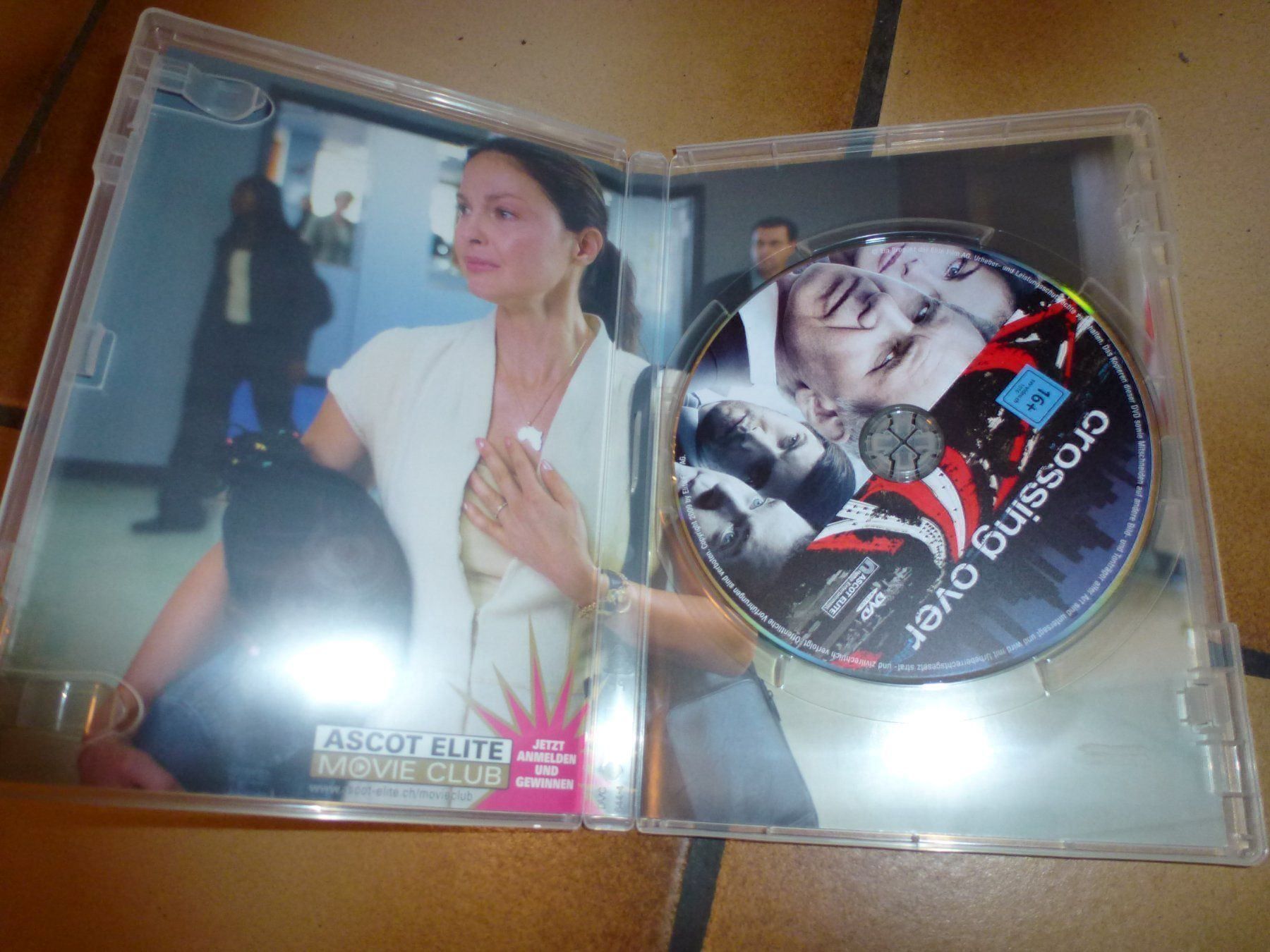 Tutti i DVDs: Crossing Over DVD – Usato da Olten venduto da Disc-Verkauf 1