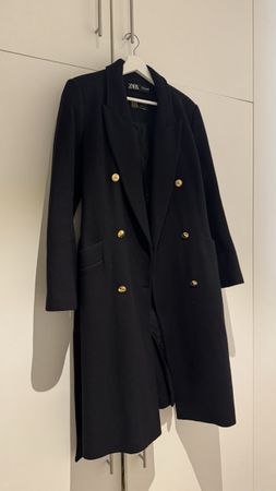 Black Zara Women‘s Coat (XL)