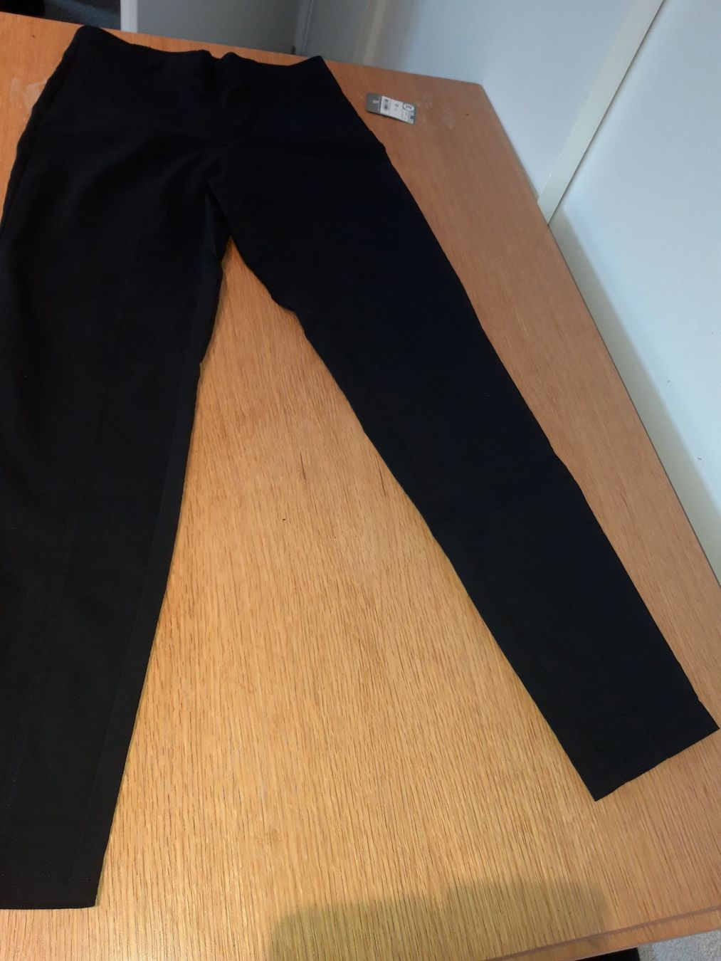 Hosen: Hose schwarz Grösse 38 – Neu und originalverpackt aus wolfertswil von februartag