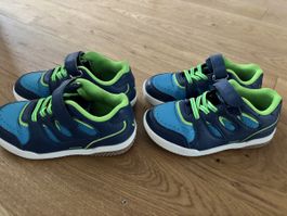 Zwei neuwertige Hallenturnschuhe, top Zustand!