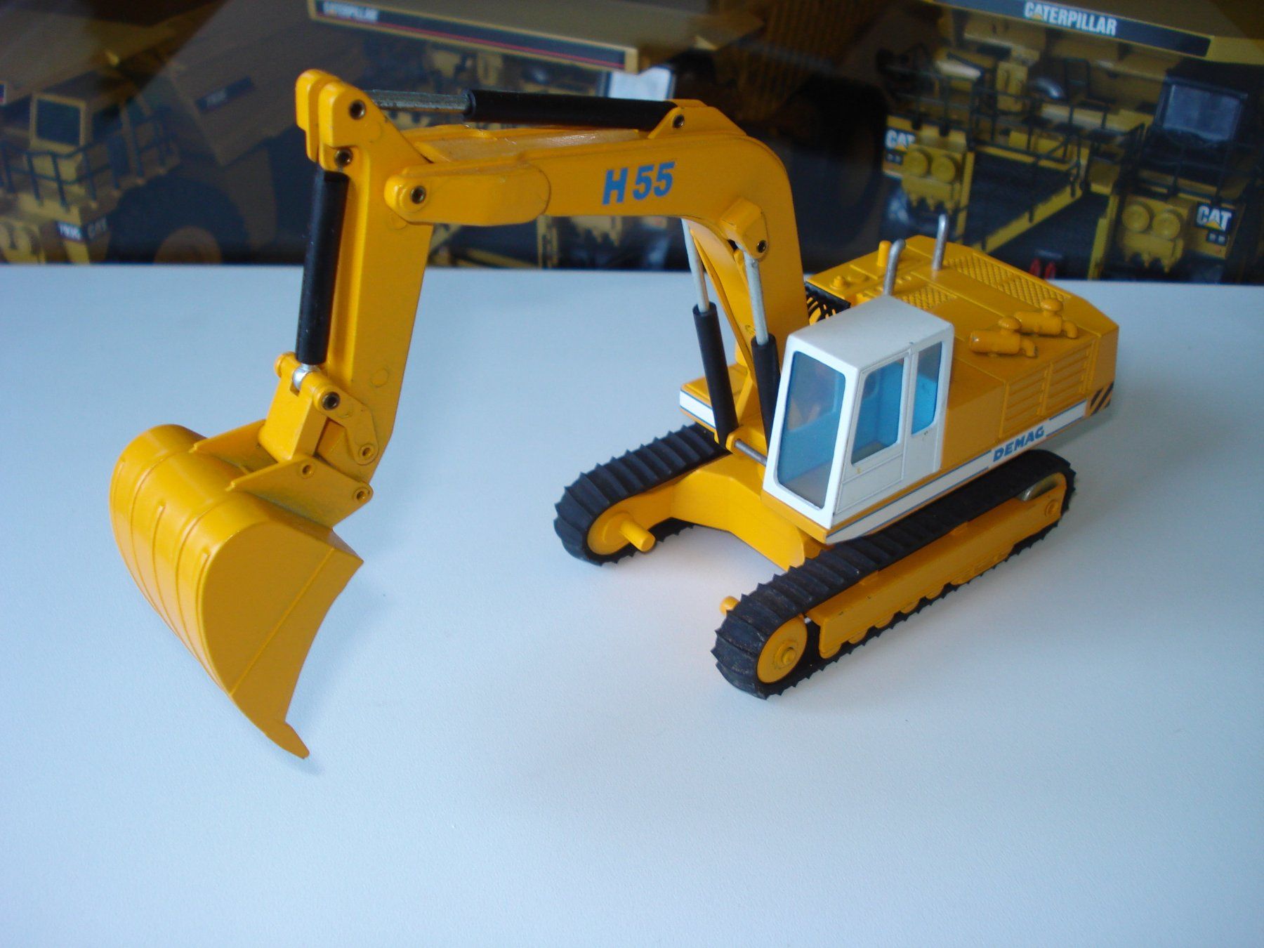 Demag Kit di modellismo & Modellini statici: DEMAG H 55 Raupenbagger – Usato da Mitlödi venduto da worker04