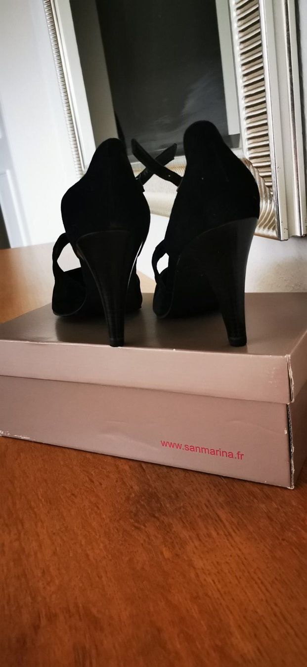 Scarpe da donna: Chaussures – Nuovo (secondo la descrizione) da Genève venduto da rescateCH 3