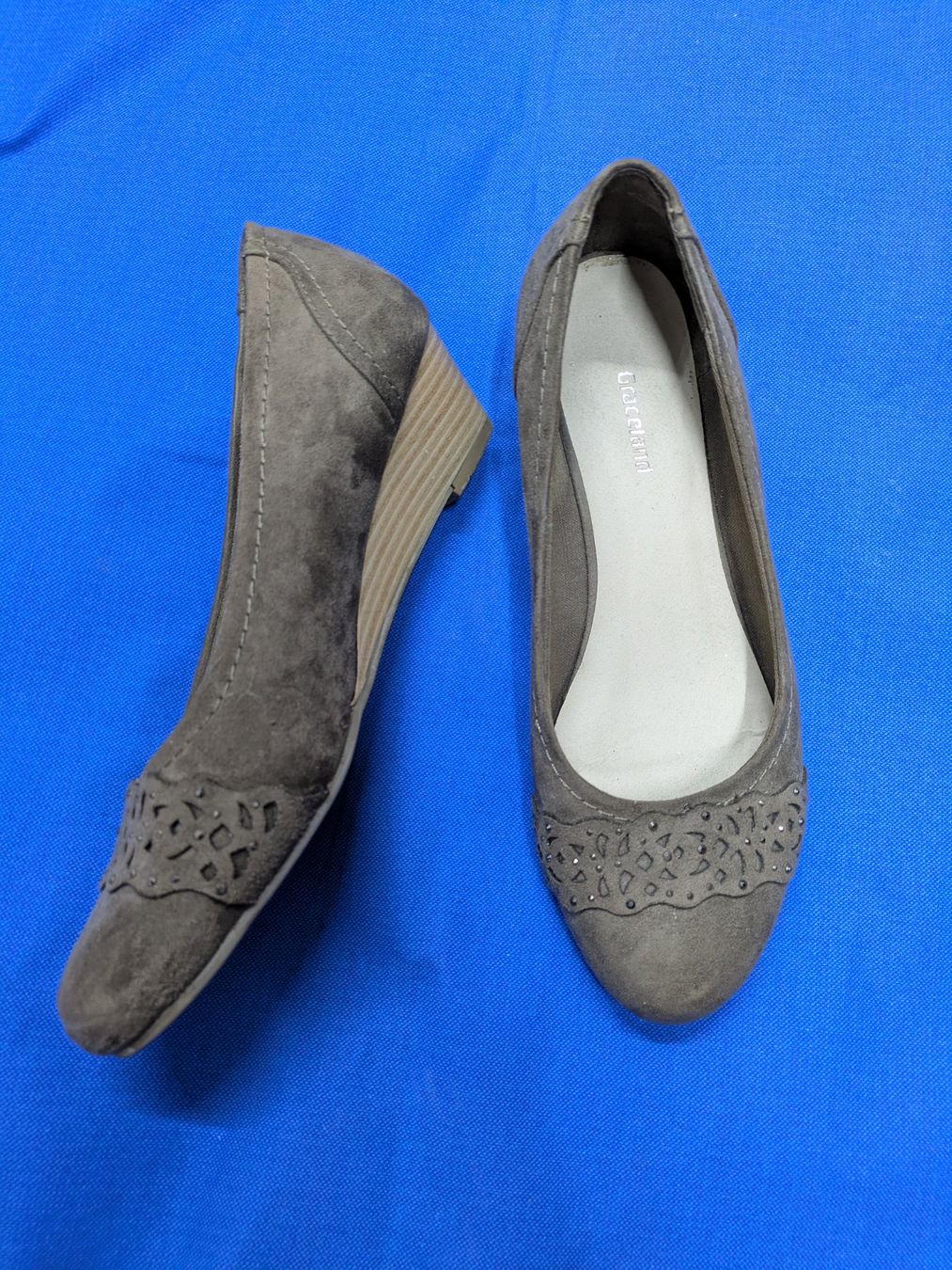 Graceland Damenschuhe: Pumps/Ballerina taupe Gr. 39 – Gebraucht aus Zetzwil von Stritzi