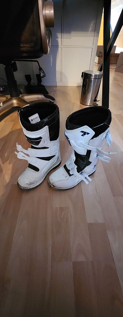 Herrenschuhe: Cross Stiefel SHOT Gr. 36 Occasion – Gebraucht aus Nürensdorf von Ruda02