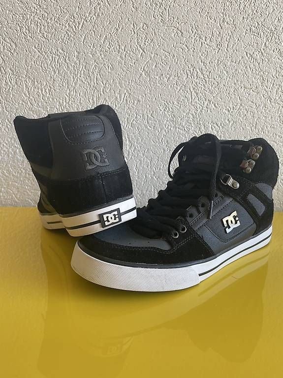 Herrenschuhe: DC shoes Pure Hi taille 43 – Gebraucht aus Martigny von ritonlgazon 2