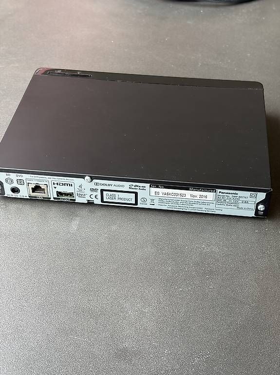 Systèmes audio & multimédias: Panasonic, Blueray-Player und HDMI-Kabel – D'occasion à Schwanden GL par Sedona-3 1