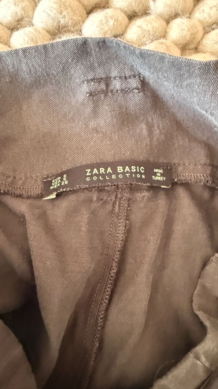 Zara Pantaloni: ZARA Culotte mit Gürtel – Usato da Schaffhausen venduto da melanieisa 1