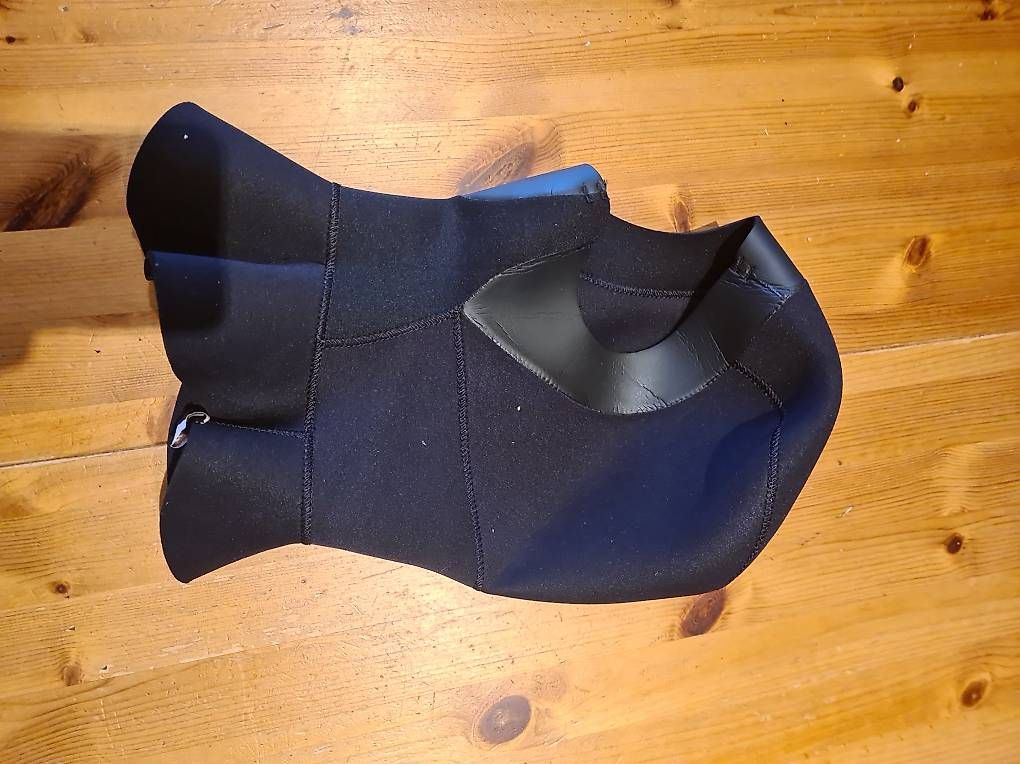 Sonstige Kleidung & Accessoires: Cagoule de natation – Gebraucht aus Châtel-St-Denis von max_fri